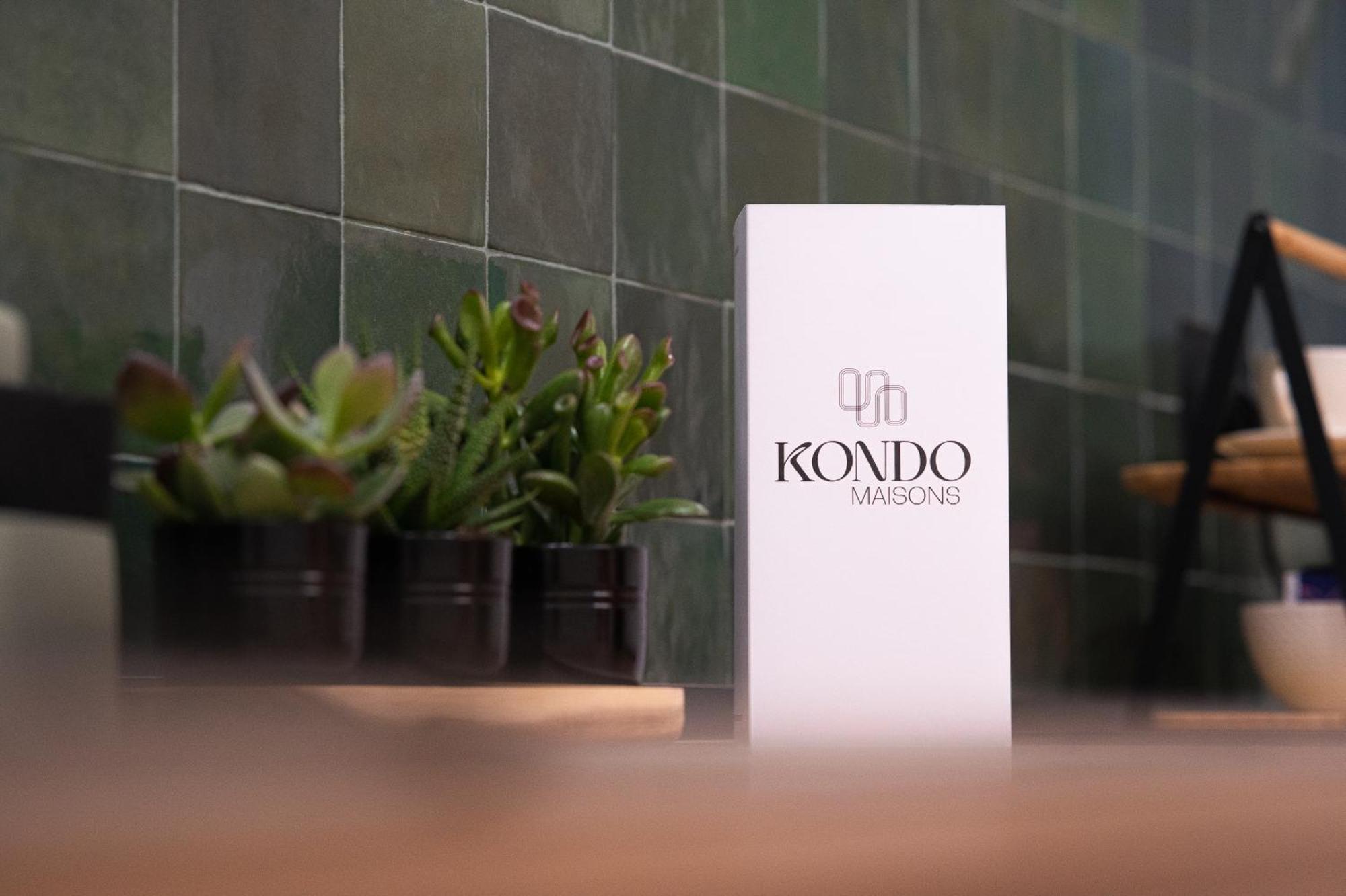 Kondo Maisons Катания Экстерьер фото